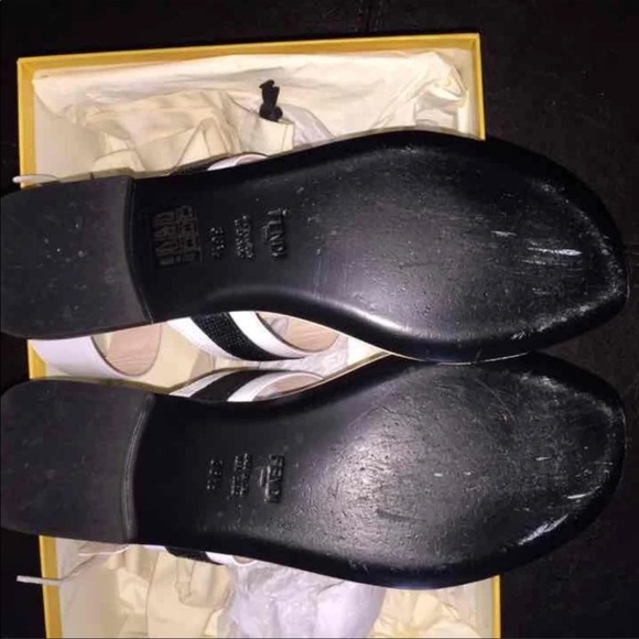 Authentic Embossed Fendi Sandals - Picture 3 of 3